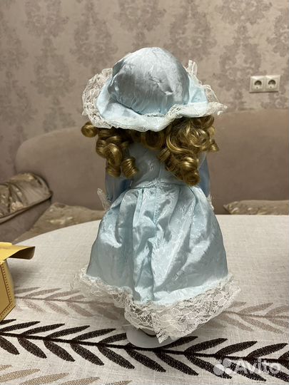 Кукла фарфоровая новая little queen