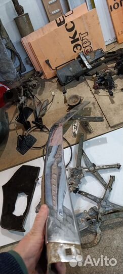 Бампер передний бмв е28 центральная часть