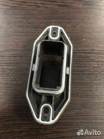 Кронштейн дверной проводки Mercedes R 350 W251