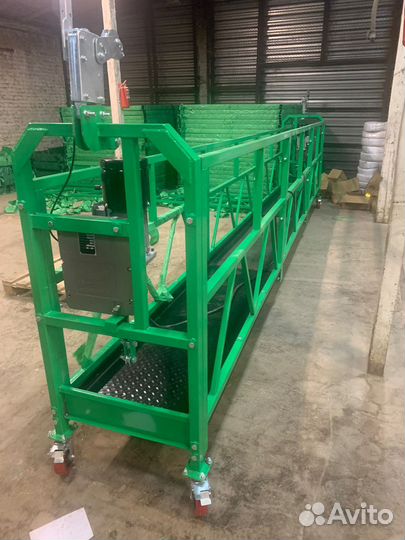 Фасадный подъемник люлька