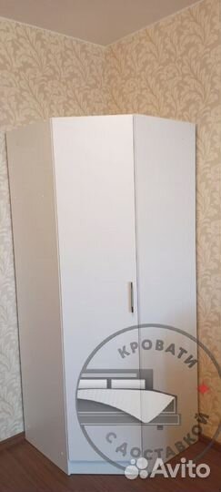 Шкаф распашной