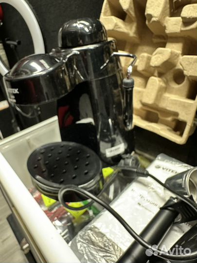 Кофемашина рожковая vitek