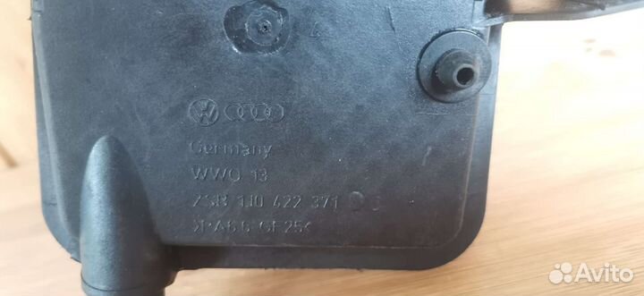 Бачок гур Шкода Октавия Тур 1,6 BFQ