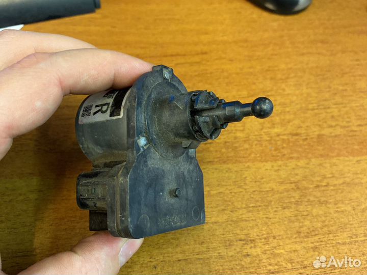 Camry 50 Prado 150 2009- Корректор фары б/у