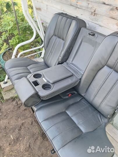 Задний ряд сидений ренж Ровер