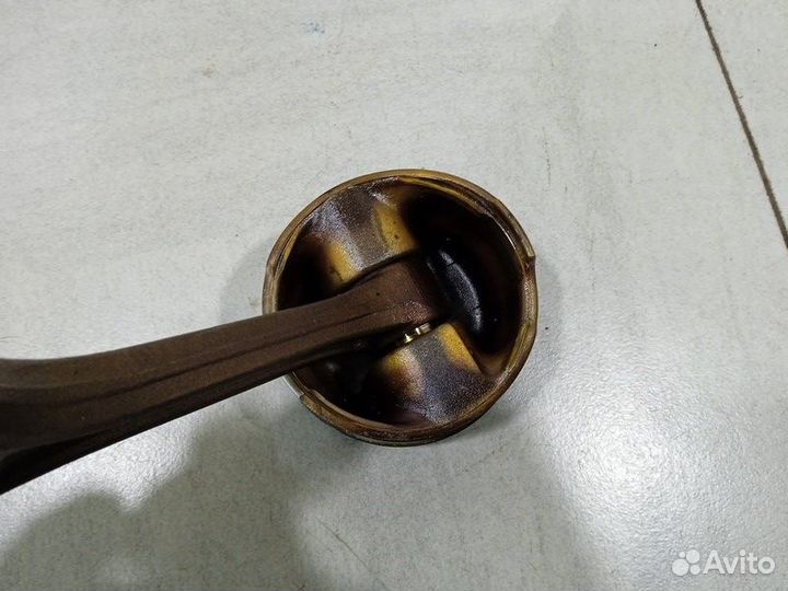 Поршень с шатуном Ауди