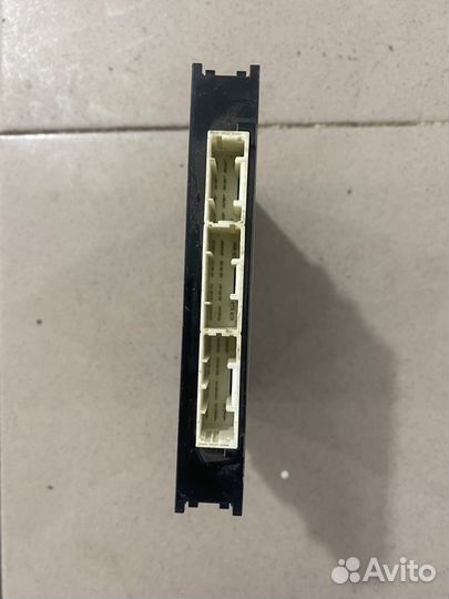 Блок Smart Key Toyota Camry 55 50 центр замок 6587