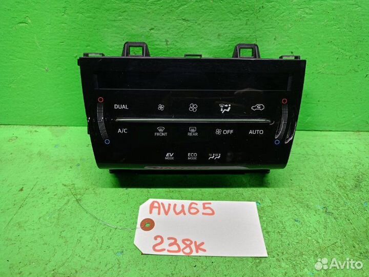 Климат-контроль Toyota Harrier AVU65