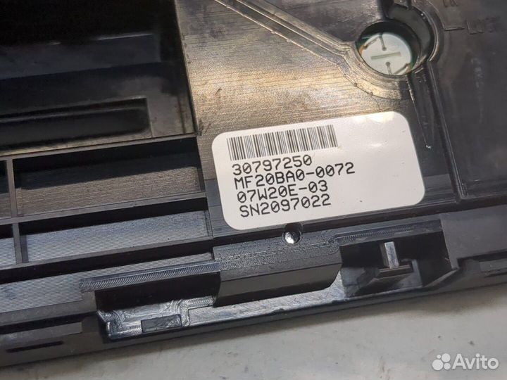 Панель управления магнитолой Volvo XC90, 2008