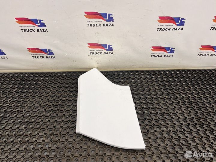 2588098 Спойлер кабины боковой левый нижний