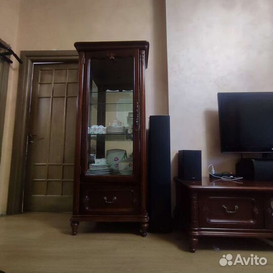 Тумба под тв и стойка под цветы из массива бу