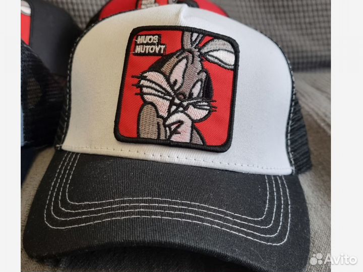 Бейсболка новая
