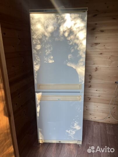 Холодильник бу stinol