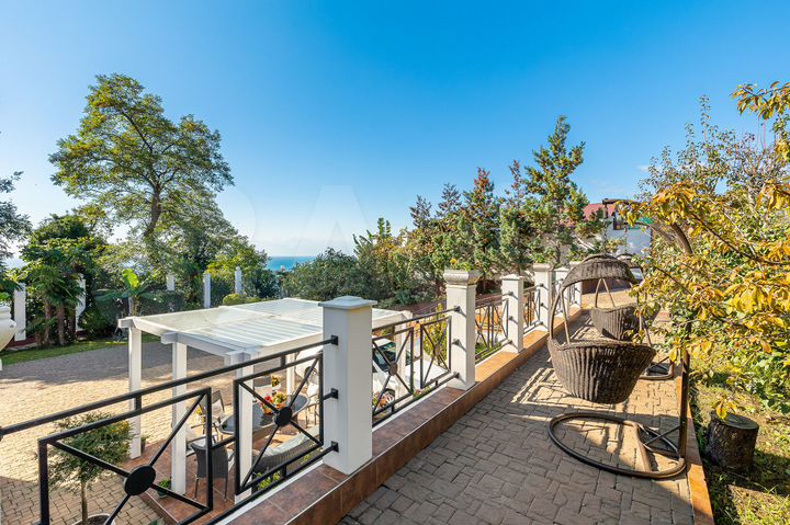 Дом 310 м² на участке 10 сот.