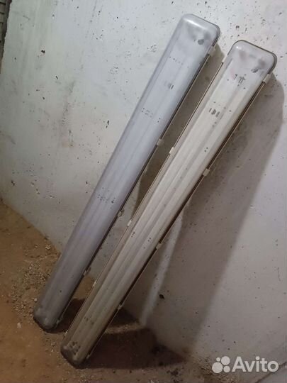 Светильник закрытый на 2 лампы