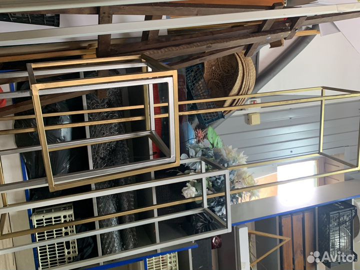 Стойки колонны металлические