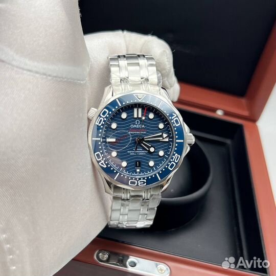 Часы Omega Seamaster