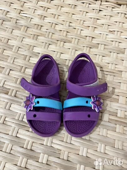 Сандалии crocs c8 для девочки