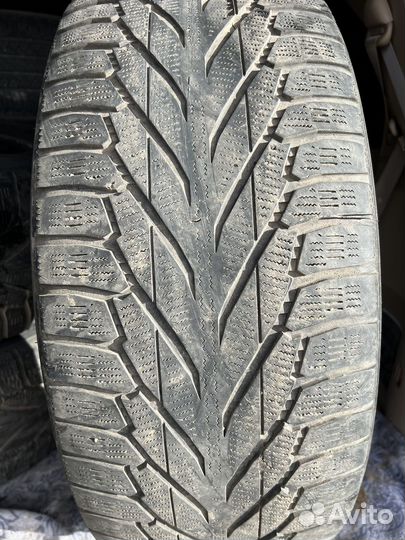 Nokian Tyres Hakka Black SUV 285/60 R18 116