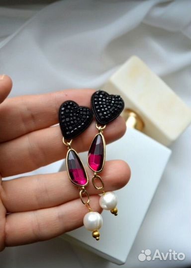 Серьги ручной работы в виде сердец длинные