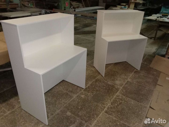 Стойка ресепшн эконом, новая