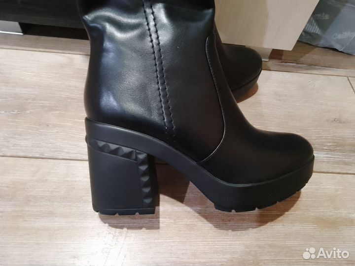 Сапоги женские