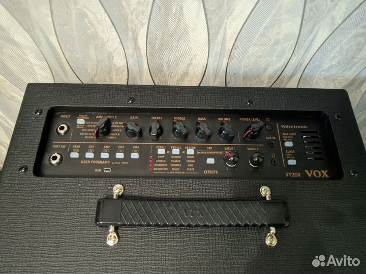 Комбоусилитель VOX VT20X