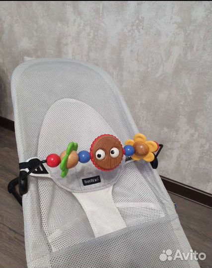 Шезлонг детский babybjorn