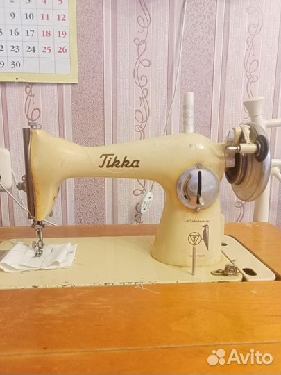 Швейная машина Тика