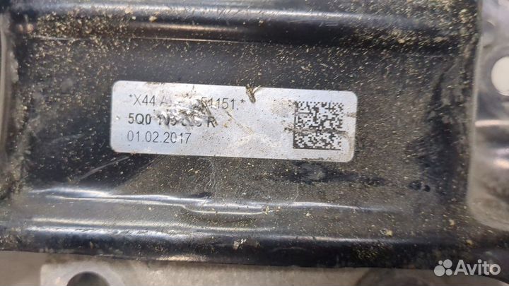 Подушка крепления двигателя Audi A3 (8V), 2017