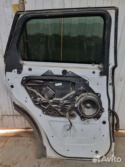 Дверь задняя левая range rover evogue