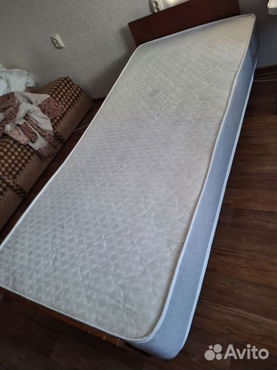Кровать с матрасом бу