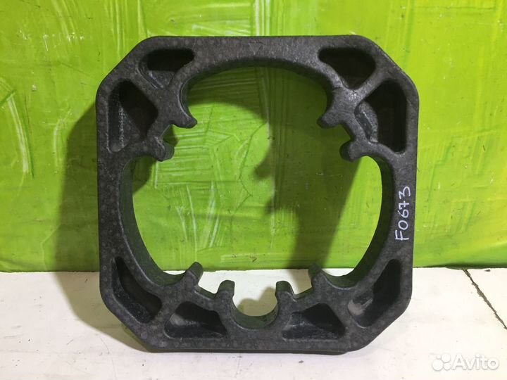 Ящик для инструментов ниша багажника Ford Focus 2