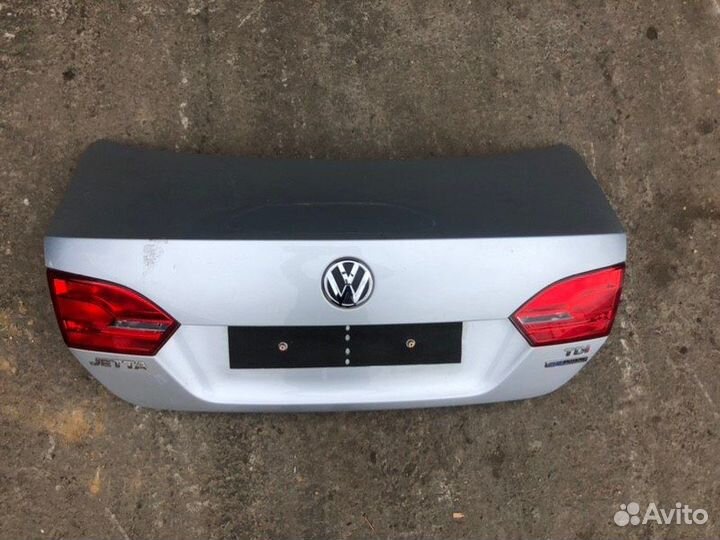 Крышка багажника в сборе Volkswagen Jetta 6