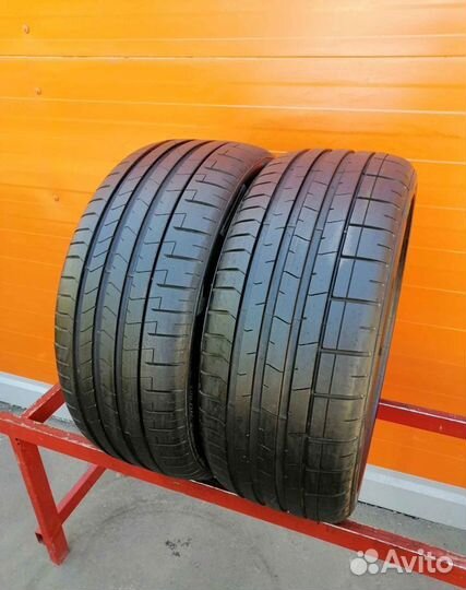 Pirelli P Zero PZ4 235/40 R19 92Y