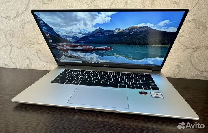 Huawei MateBook D15 Ryzen 7 5700u 512Gb 8Gb