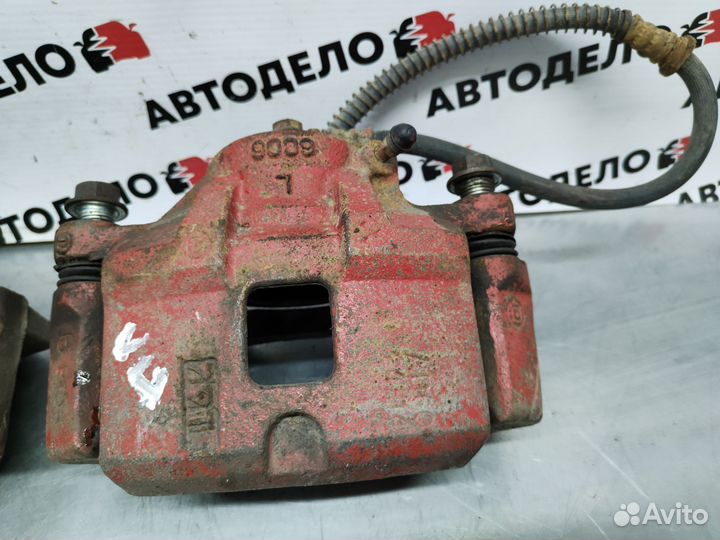 Суппорт передний Mitsubishi Galant 8 1997 г.в