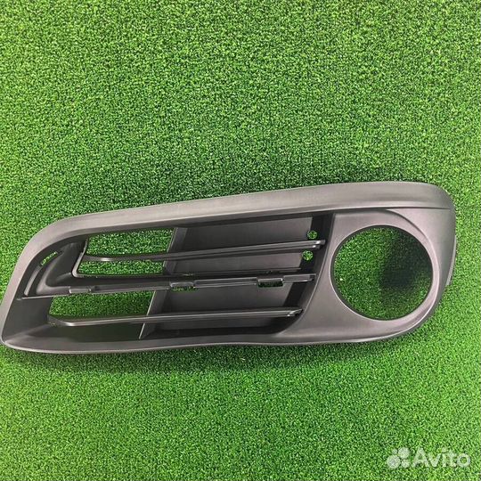 Накладка противотуманной фары левая BMW 5 F10 13-1