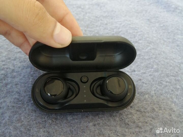 Беспроводные наушники interstep SBH-530