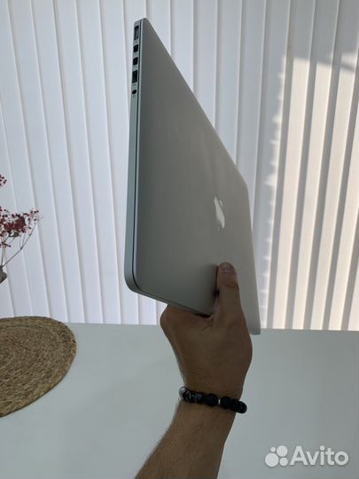 MacBook Pro 15 Retina i7/16/ SSD 750 гб + Adobe