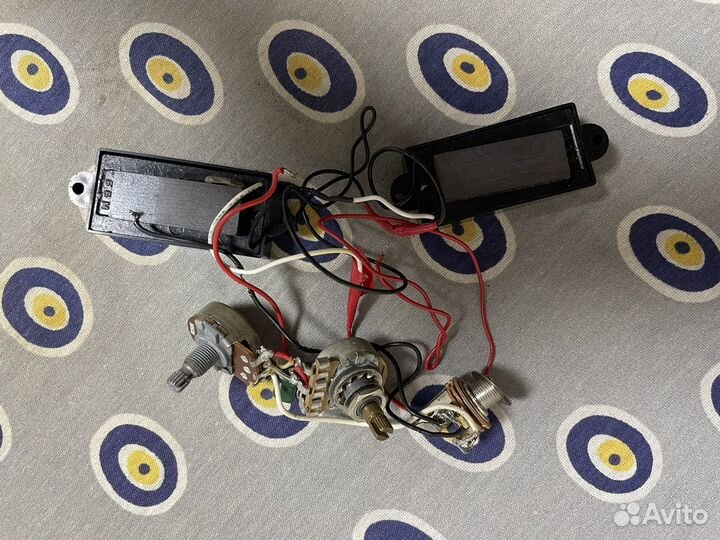 Звукосниматели Precision Bass