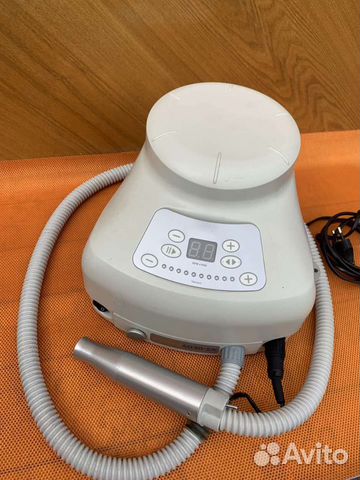 Аппарат для маникюра и педикюра