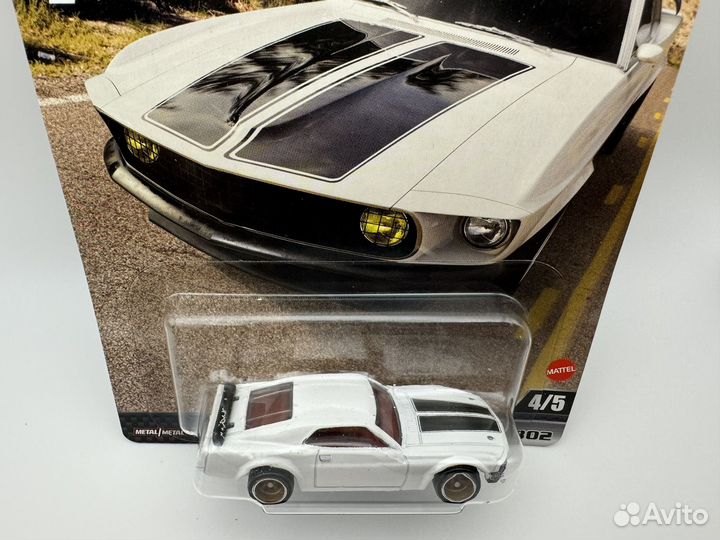 Hot Wheels Premium - Ford Mustang