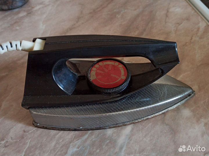 Утюг электрический СССР ретро