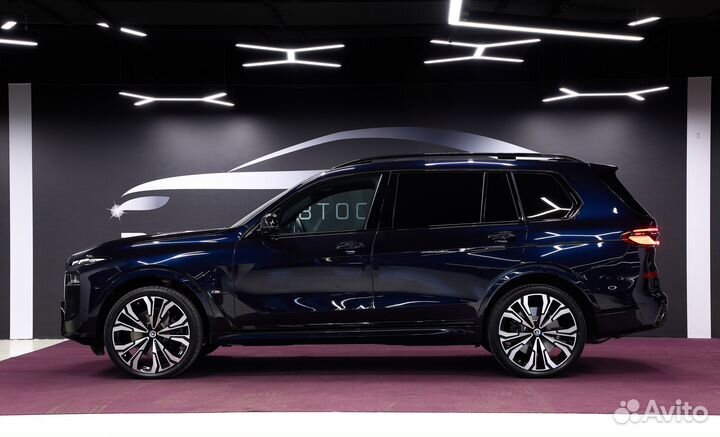 BMW X7 4.4 AT, 2023, 30 км
