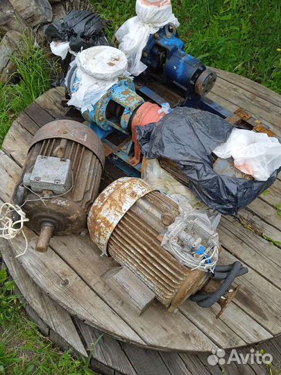 Электродвигатель бу и насосы