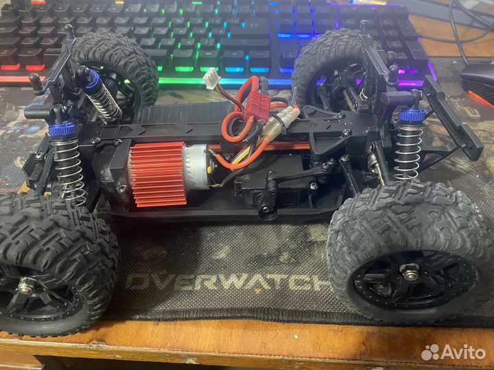 Машина на радиоуправлении 1:16 remo hobby smax