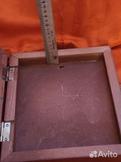 Киот книжка рамка для картины иконы. 26 на 22