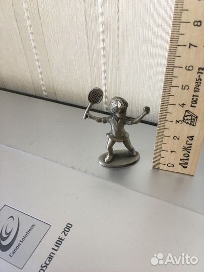 Фигурка олово девочка теннисистка