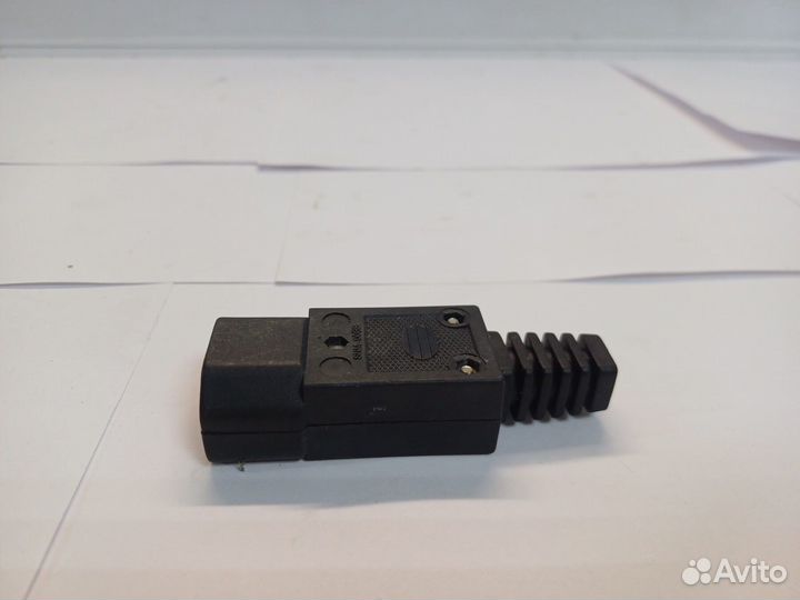 Разьём C-13 разборный 10A SRM-003B